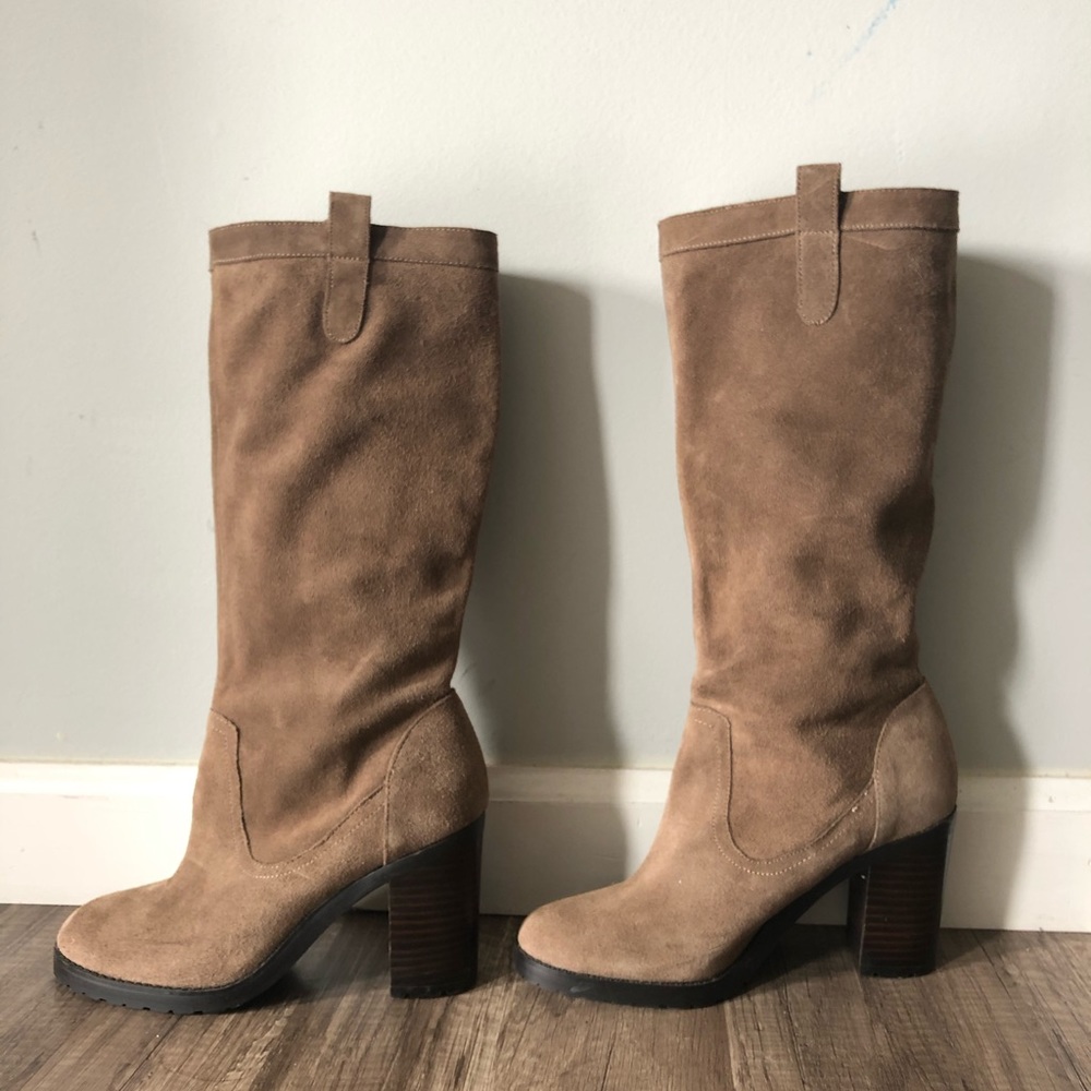 Lauren Ralph Lauren Suede Boots size 6B